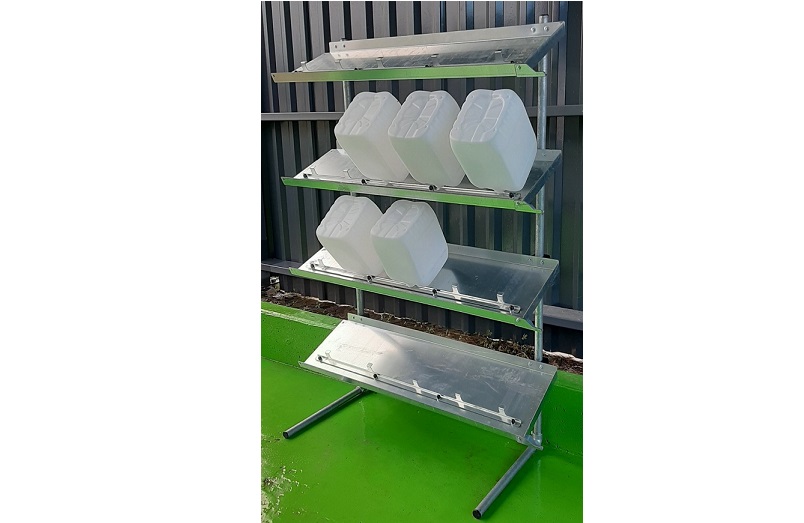 etagere-egouttoir-bidon-phytosanitaire